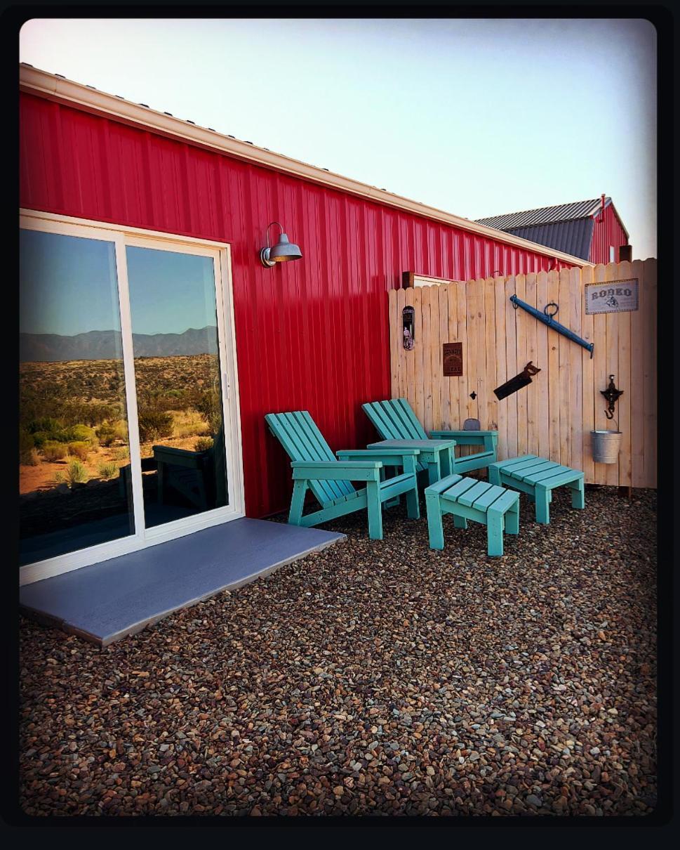 Blue Cow Guest Farm Hotel Cornville Exterior photo